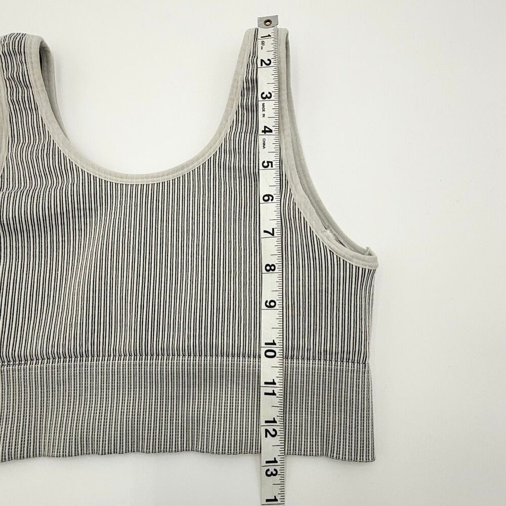 Size 3/4 Good American Seamless Ribbed Scoop Neck Sports Bra, Black and White No - Picture 11 of 14
